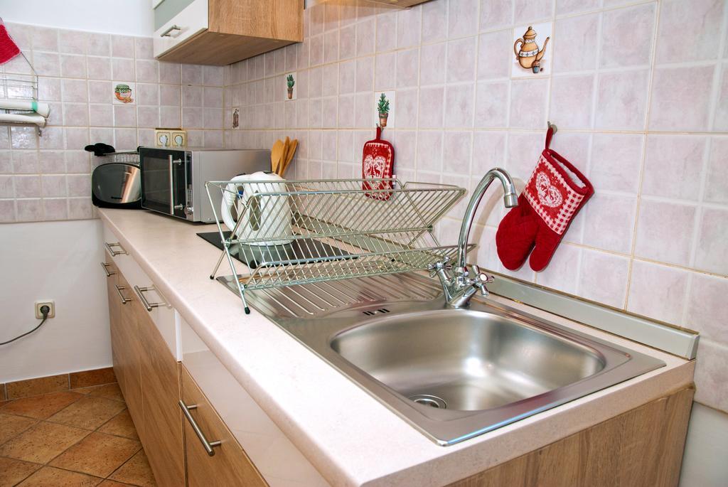 Вилла House Soni - 800 M From The Sea Ровинь Номер фото